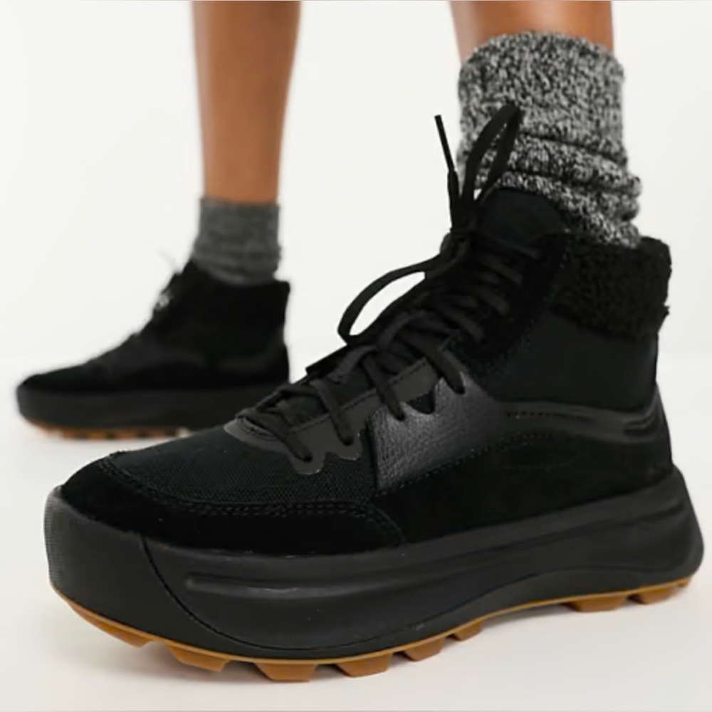 Sorel Women's ONA 503 Mid Cozy Shoes Sz-7.5 NIB